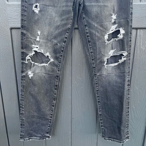 AE AirFlex+ Patched Slim Jean Destroyed Black
28 x 28 - Picture 4 of 10